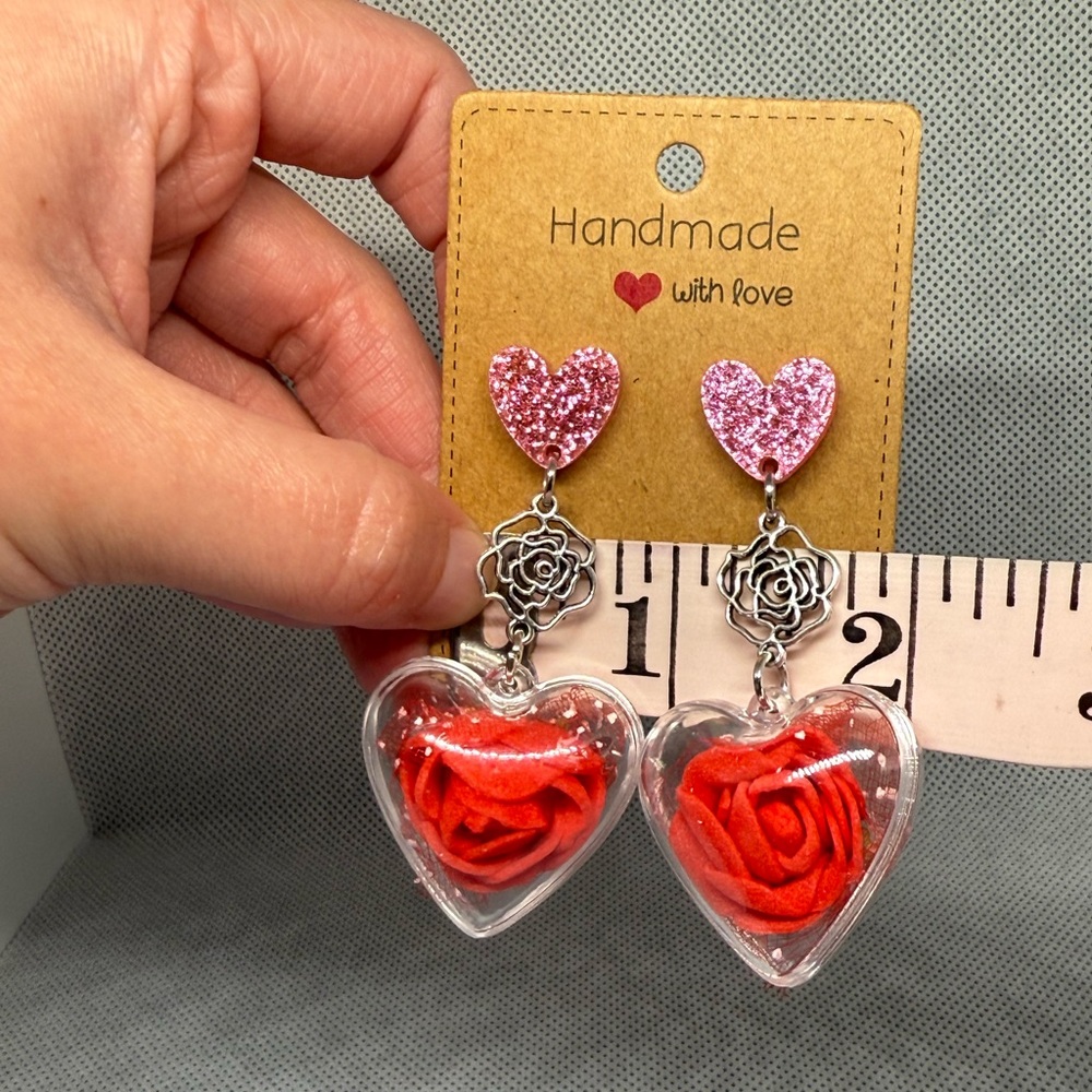 Handmade Rose Heart Earrings - Picture 6 of 6